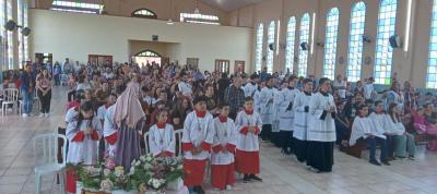 Novenas em CelebraÃ§Ã£o aos 40 Anos da Comunidade de Nossa Senhora do PerpÃ©tuo Socorro, no Bairro Cristo Rei tem reunido centenas de devotos